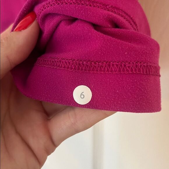 Lululemon Women's Pink Racerback Tank Top - Picture 2 of 3